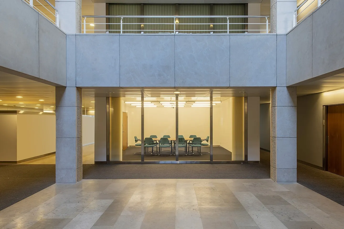«OH!FFICE» - Ihr neuer Workspace zur Zwischennutzung am Basler Aeschenplatz - Photo 4 of 7
