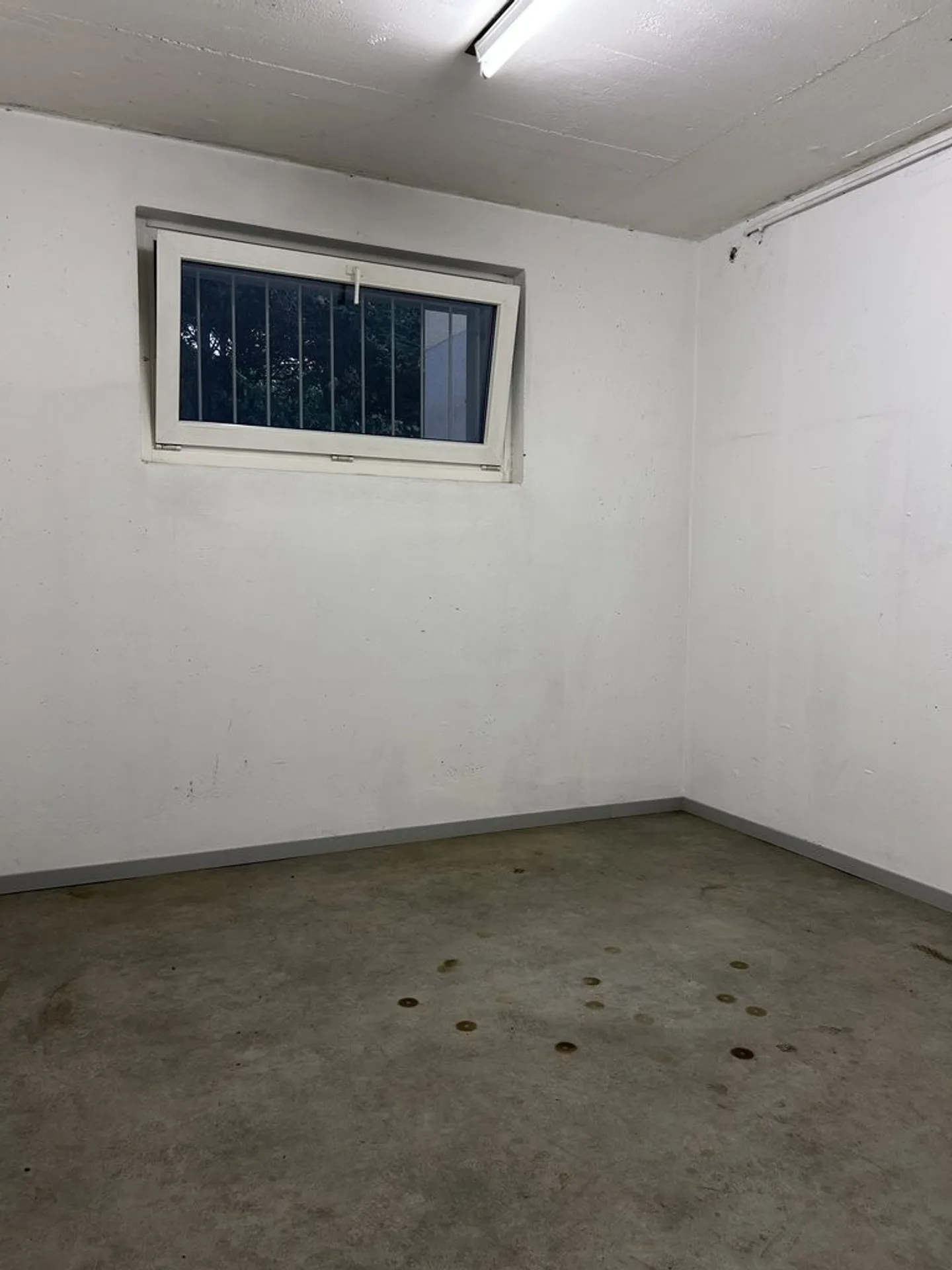 Basel area 13 m2 for rent - Photo 2 of 2