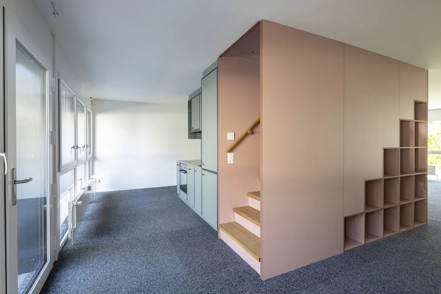 Inspirant et entièrement aménagé - Atelier sur deux niveaux - Photo 4 sur 13
