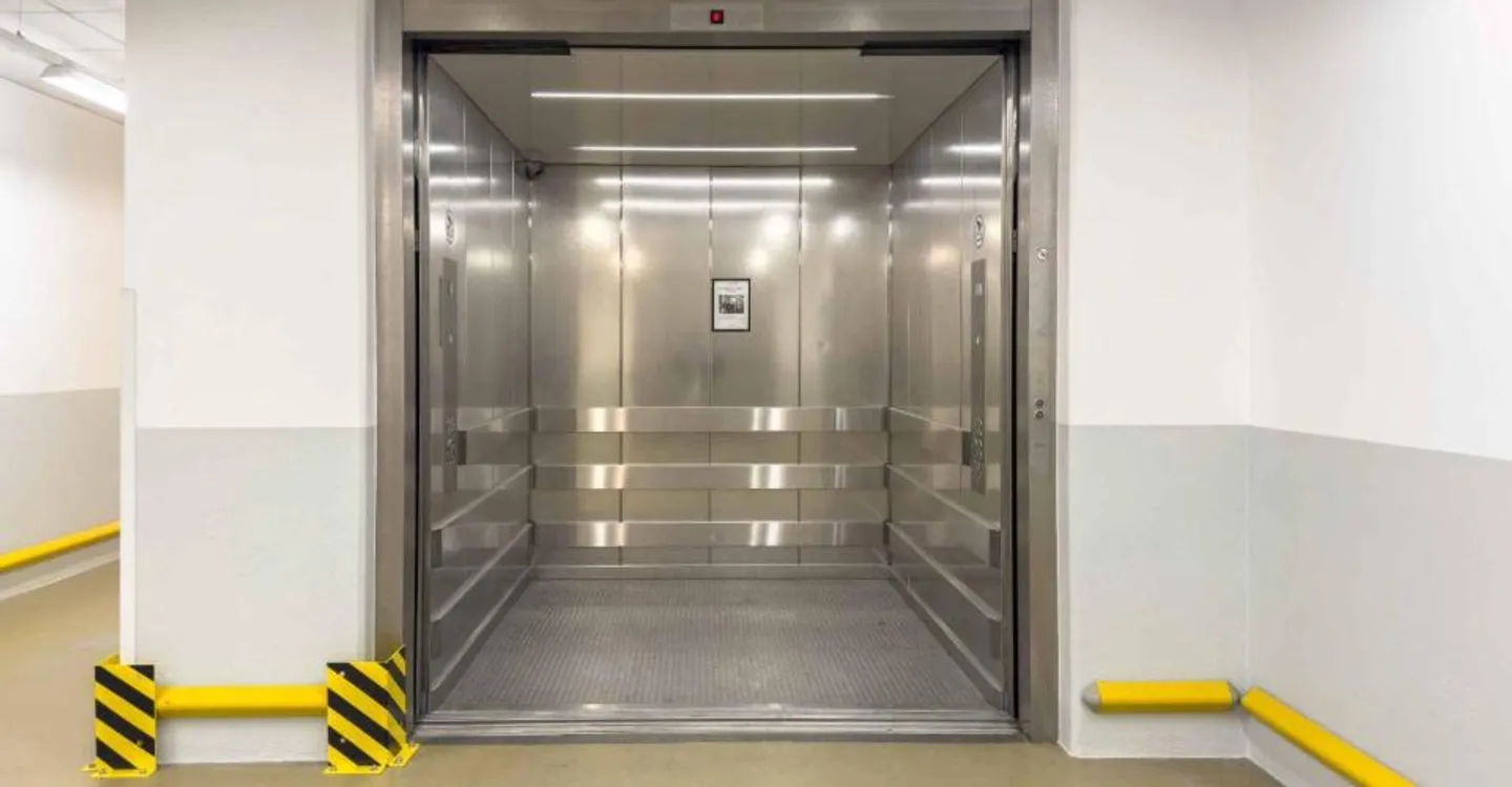 Surface polyvalente de 180 m² – Chemin du Château-Bloch 10 - Photo 6 sur 8