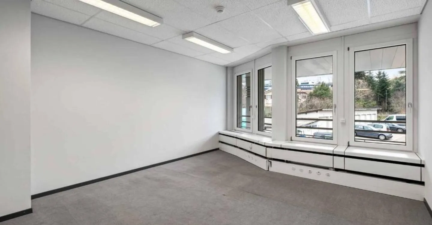 Bright 242m2 Offices Near the Airport and the Place des Nations - Photo 6 of 9
