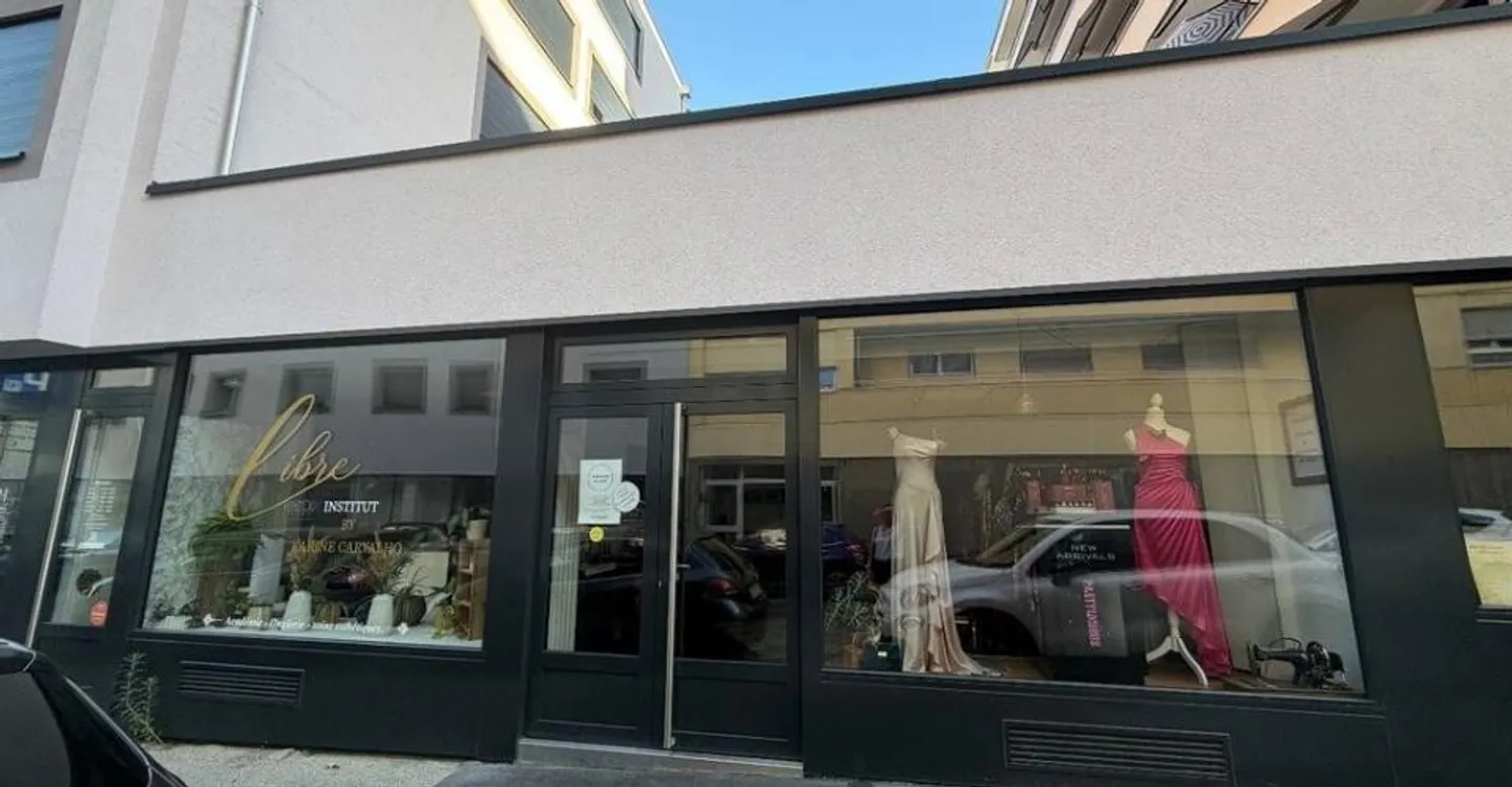 Commercial space a stone's throw from the city center - Photo 1 of 5