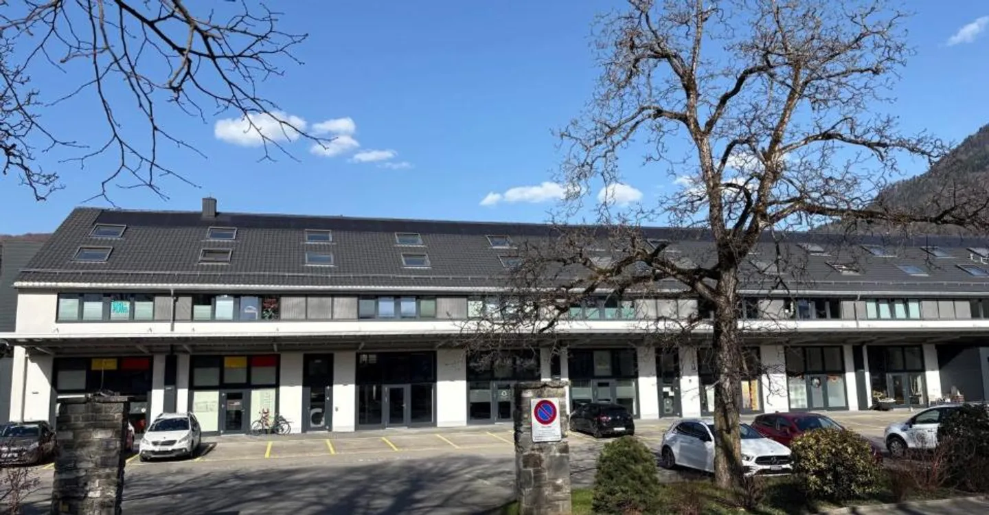 Grande surface commerciale de 140 m2 dans l'ancien arsenal à Bex - Foto 1 von 7