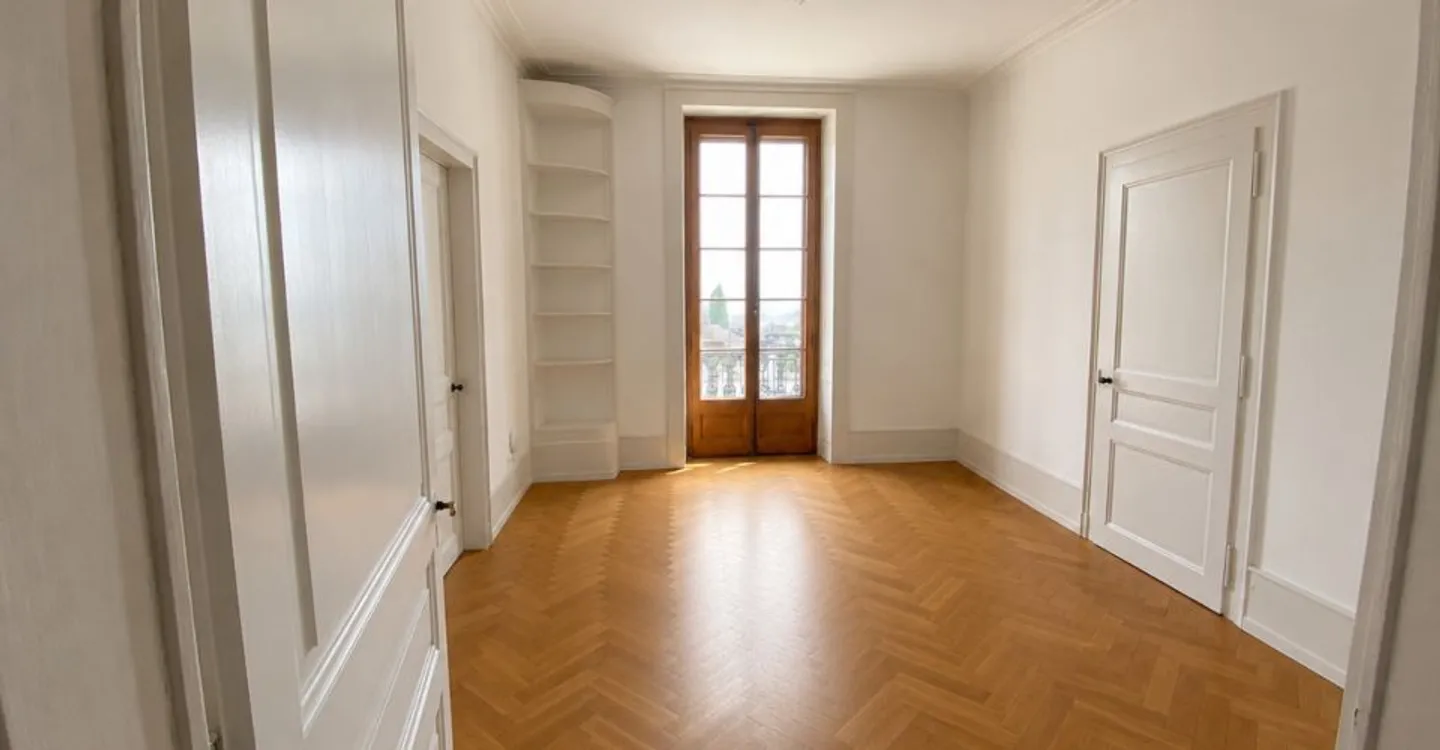 Commercial space in Neuchâtel with a view of the lake and the Alps - Photo 5 of 12