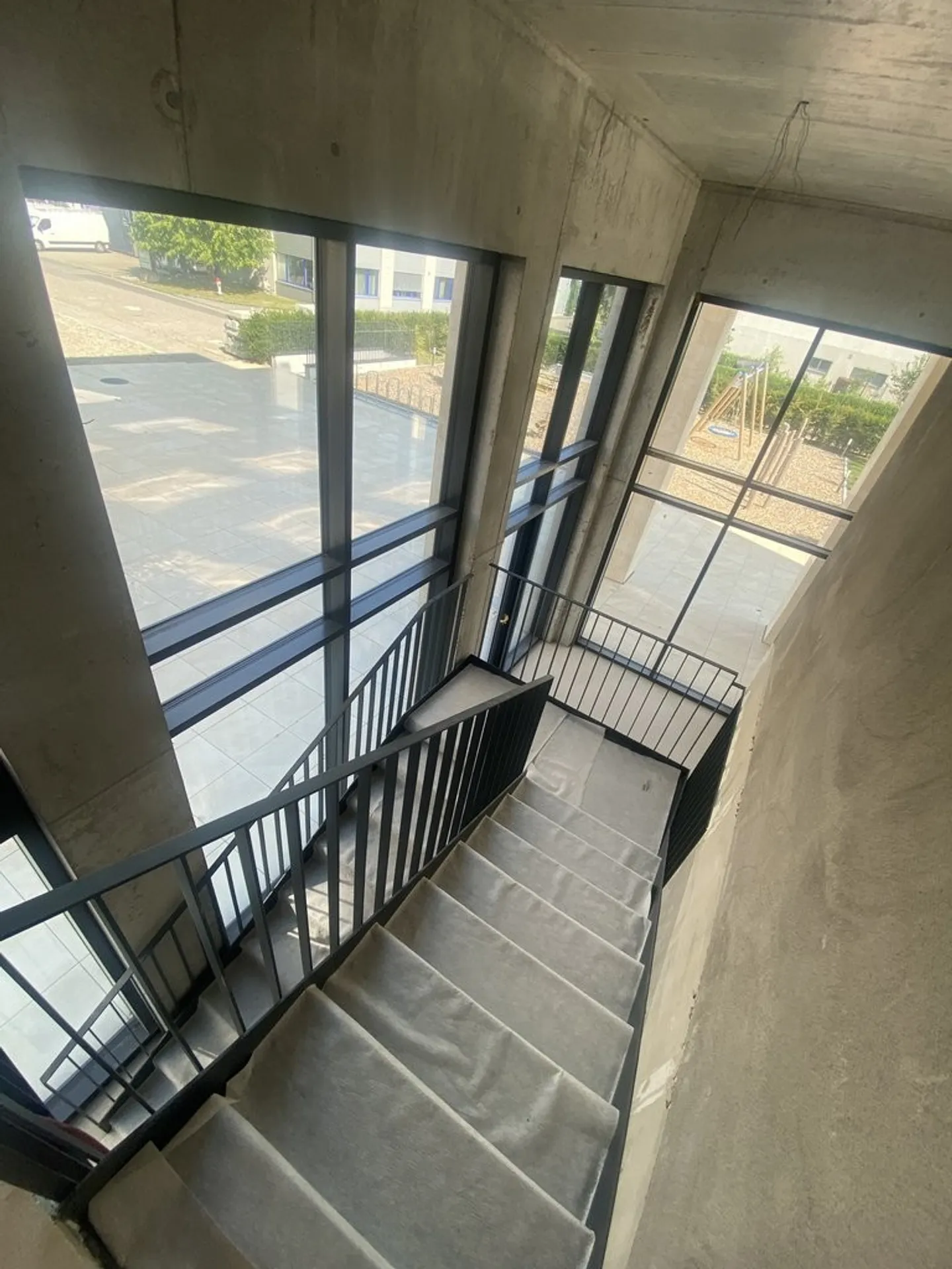 Attractive office/commercial space in new building, first occupancy in Lucerne/Littau - Photo 10 of 12