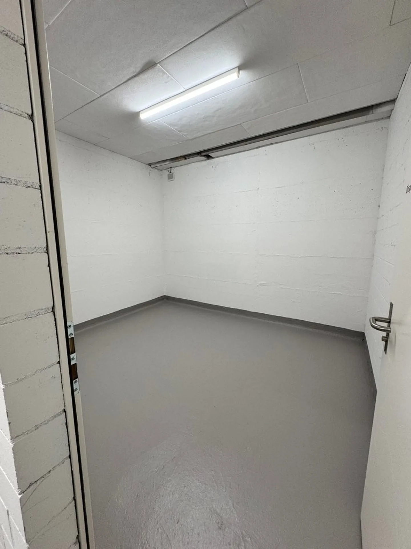 Craft room for rent in Goldach! - Photo 2 of 2