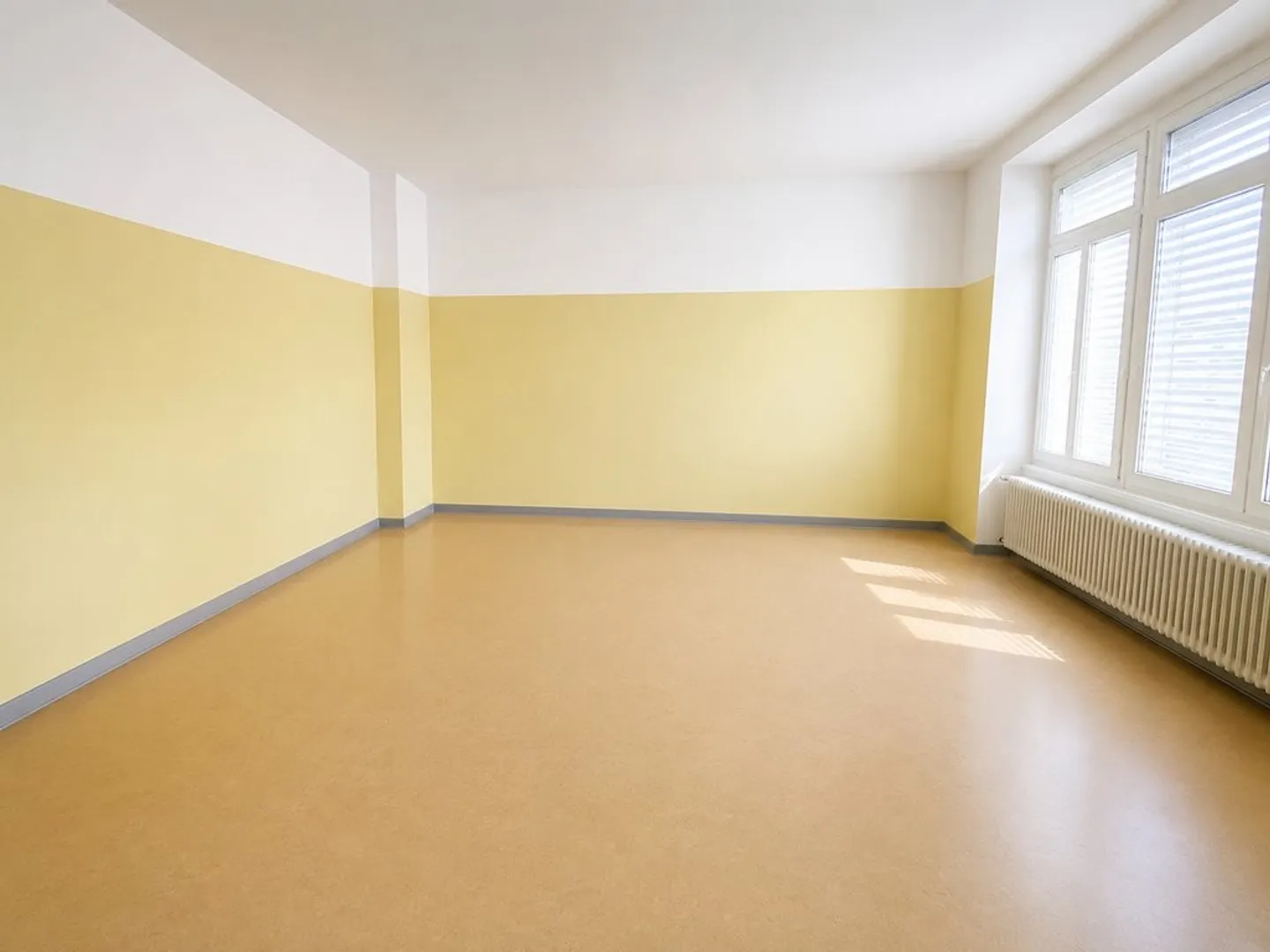 Espace de bureau attrayant de 84 m2 - Directement à la gare principale de Solothurn - Photo 2 sur 5