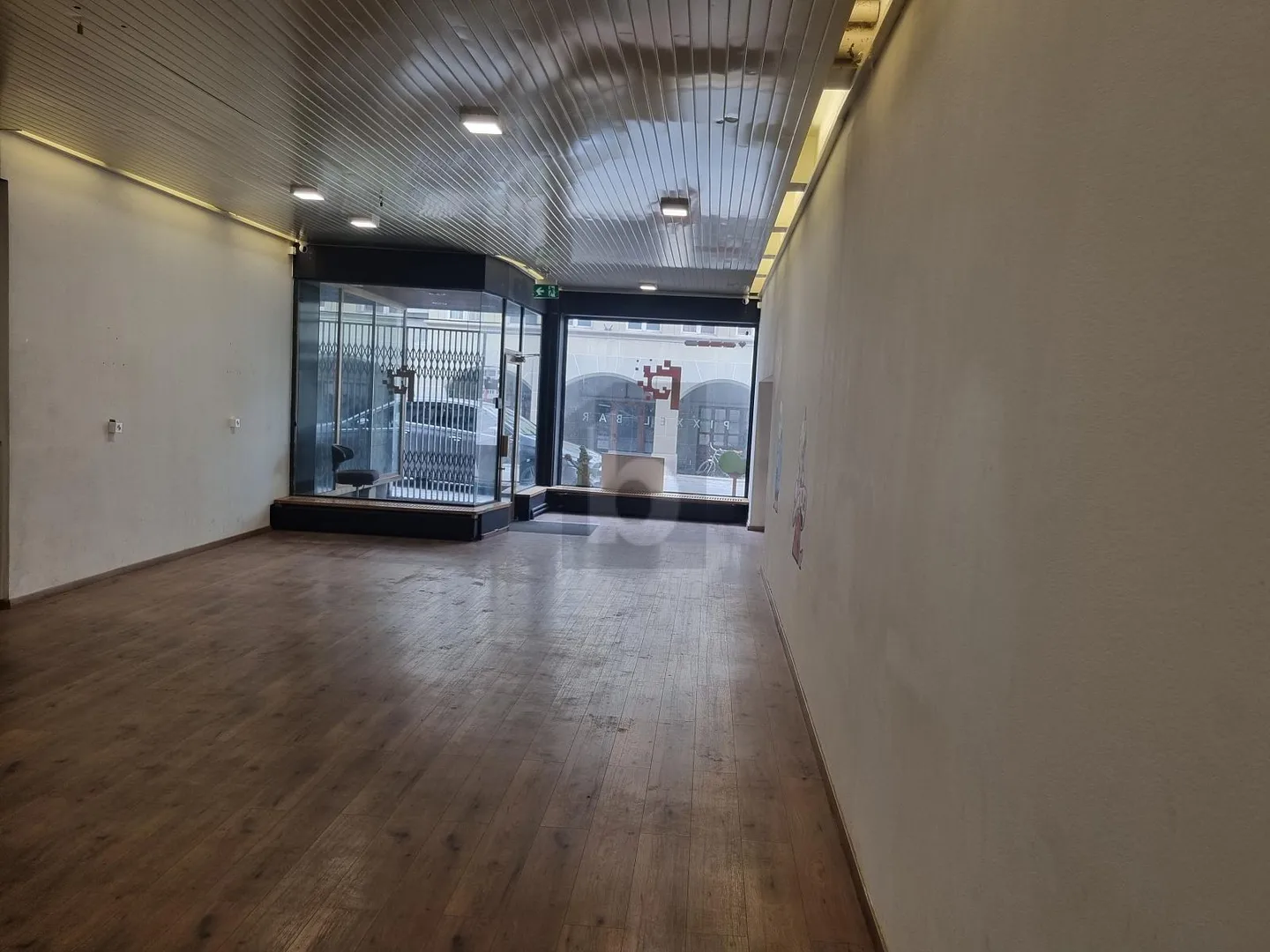 EXCEPTIONAL SPACE IN FRIBOURG - Photo 1 of 6