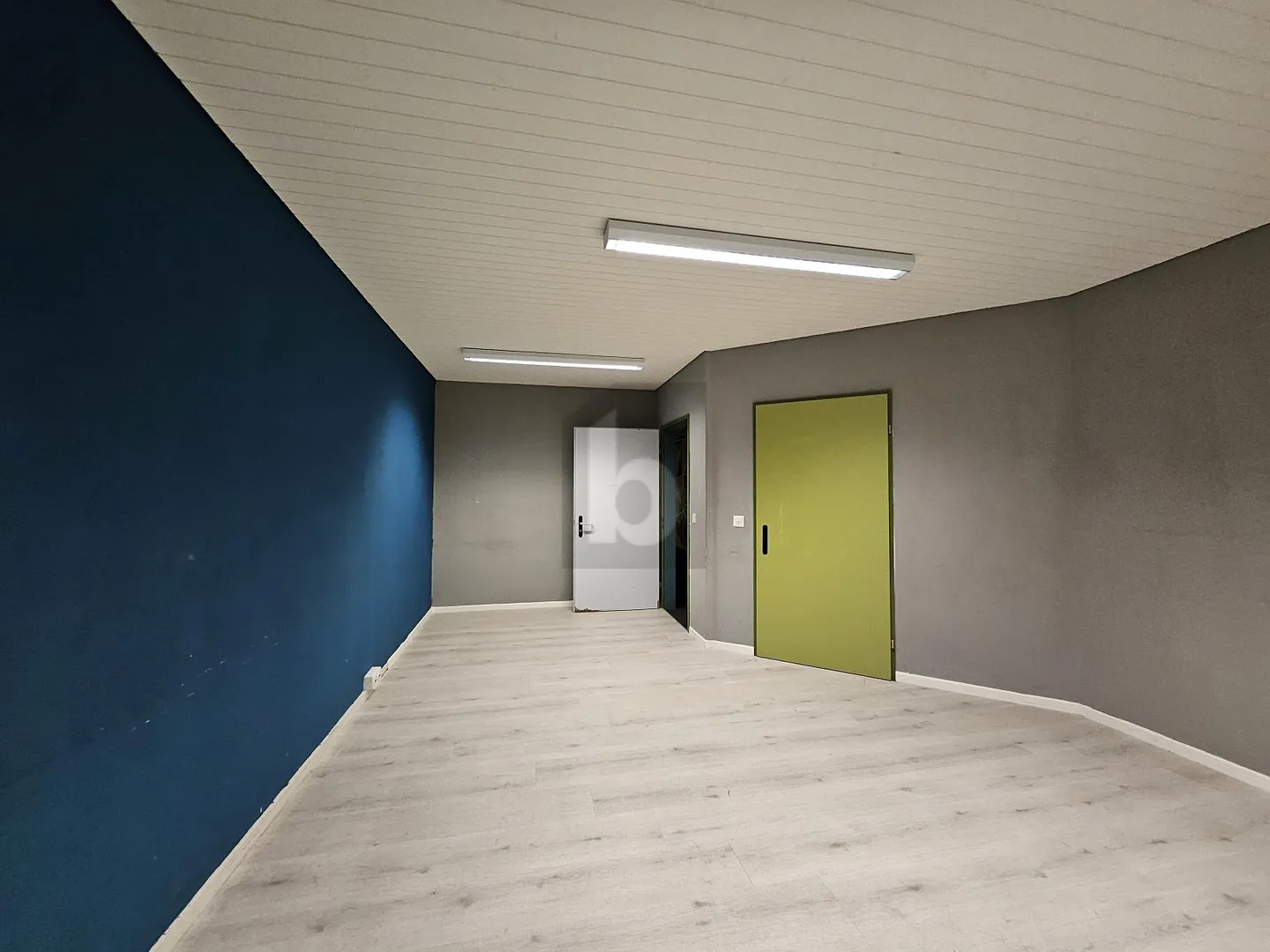 RENOVATED - INDIVIDUAL WITH TERRACE - Photo 3 of 6