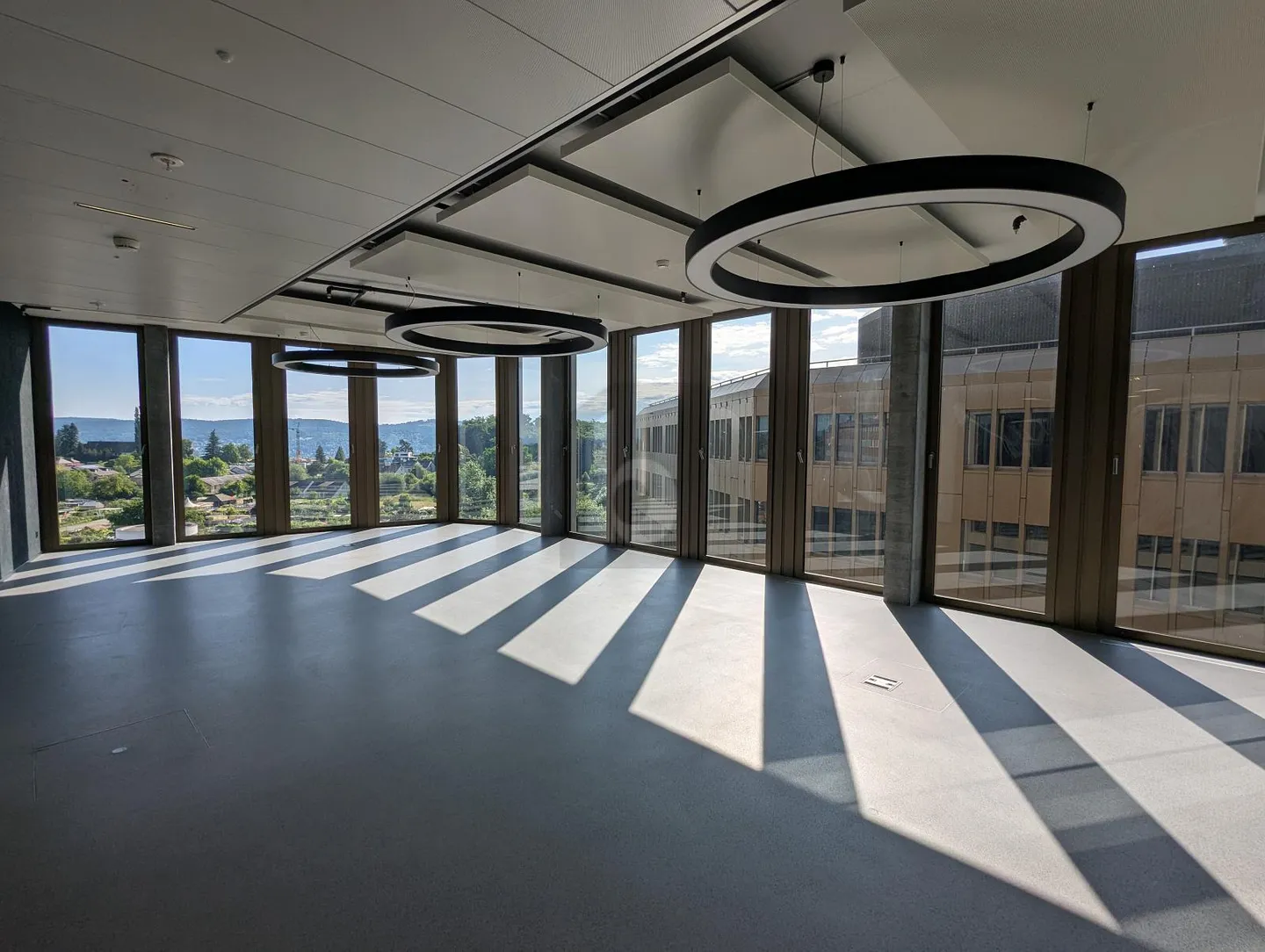 Modern Office Space in Rüschlikon - Photo 2 of 6