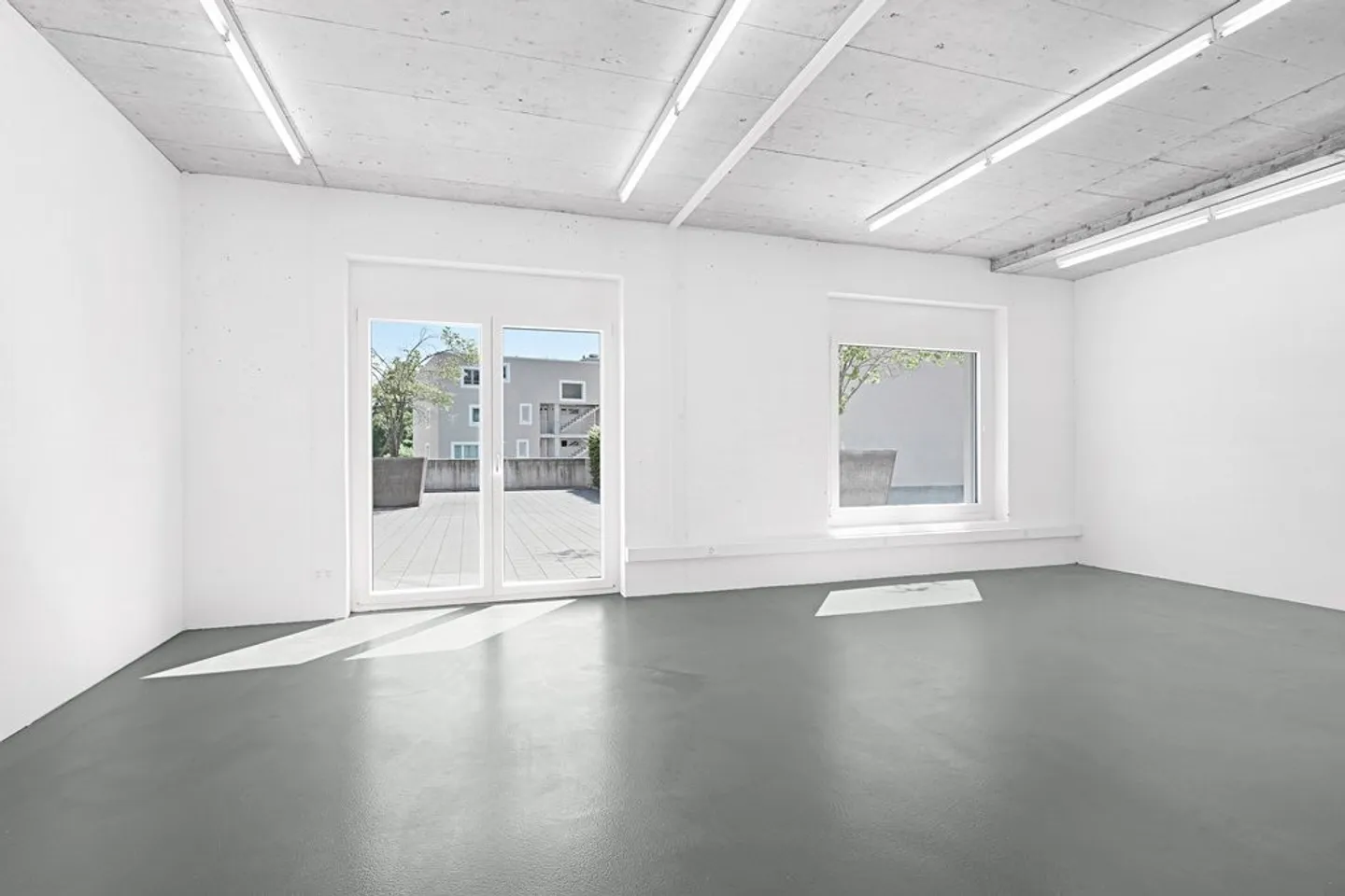 Attractive retail space in the center of Neukirch! - Photo 2 of 4