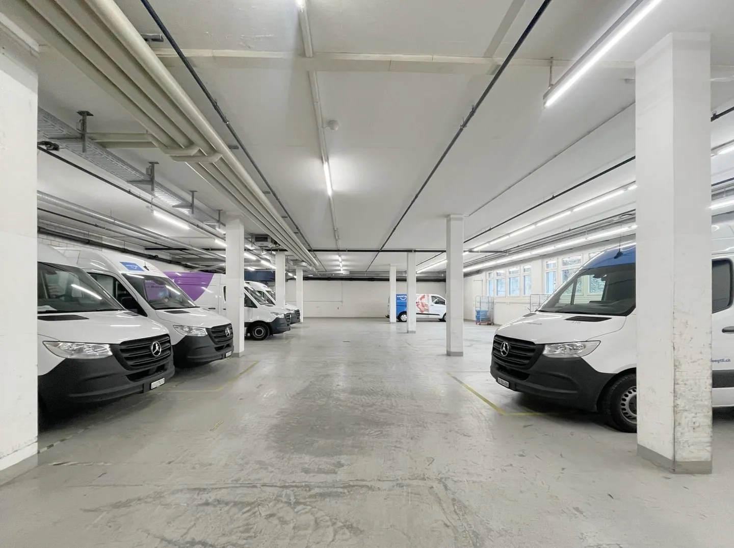 Accessible Commercial Space - 522m²! - Photo 1 of 7