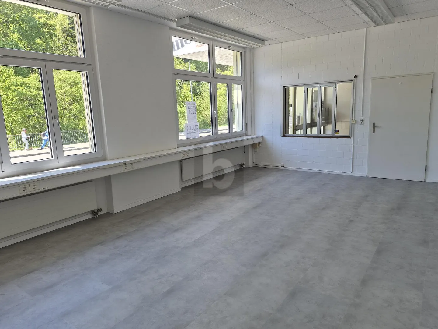 POLYVALENT ET PRATIQUE - Photo 1 sur 6