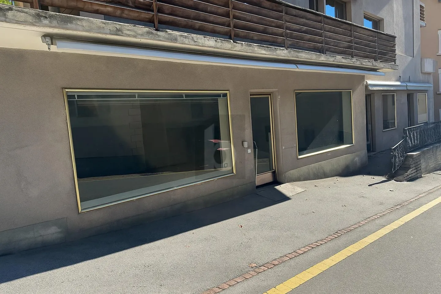 Espace Commercial à Miège - Photo 1 sur 6