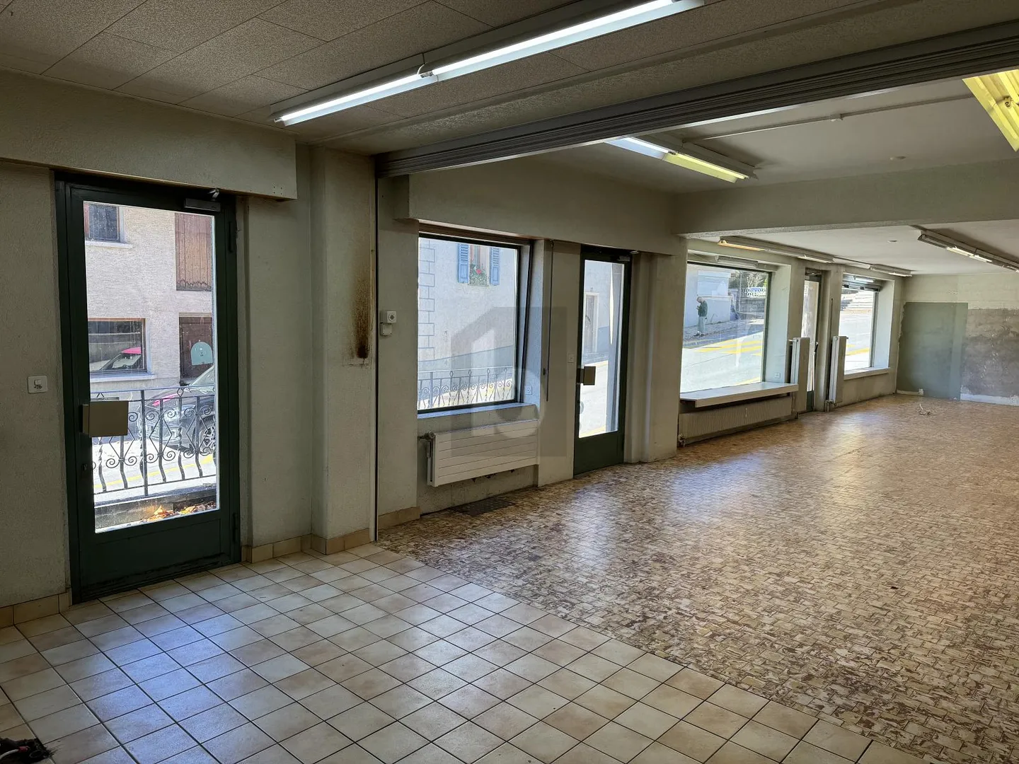 Espace Commercial à Miège - Photo 4 sur 6
