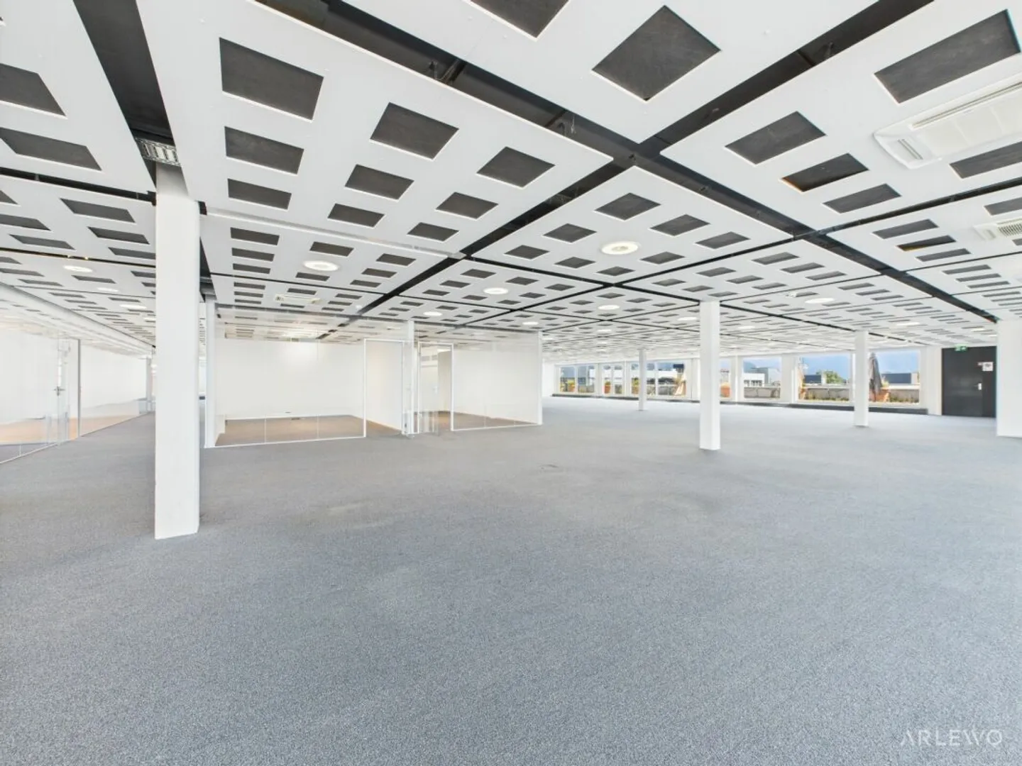 Arbeiten mit Weitblick? Büroflächen mit exklusiver Dachterrasse - Photo 3 of 13