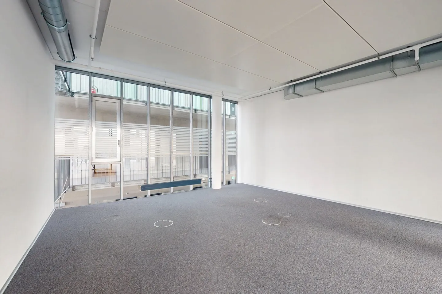 Modernes Büro in Zollikofen - Foto 7 von 11
