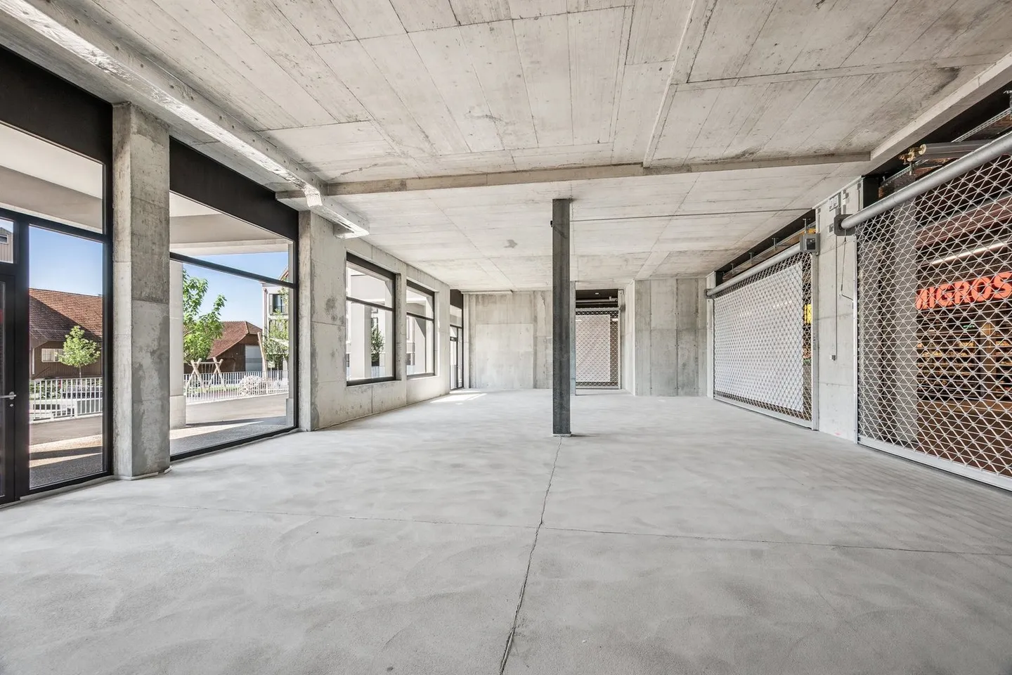 Espace commercial au centre d'Arnegg - idéal pour des concepts avec une fréquence de clients - Photo 5 sur 8