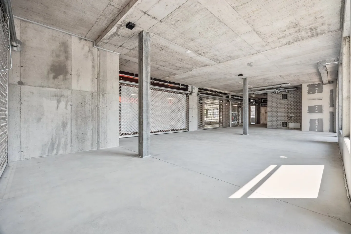 Espace commercial au centre d'Arnegg - idéal pour des concepts avec une fréquence de clients - Photo 6 sur 8