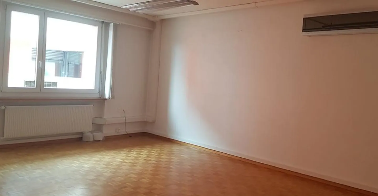 Große modulare Büros in Delémont - Foto 4 von 6