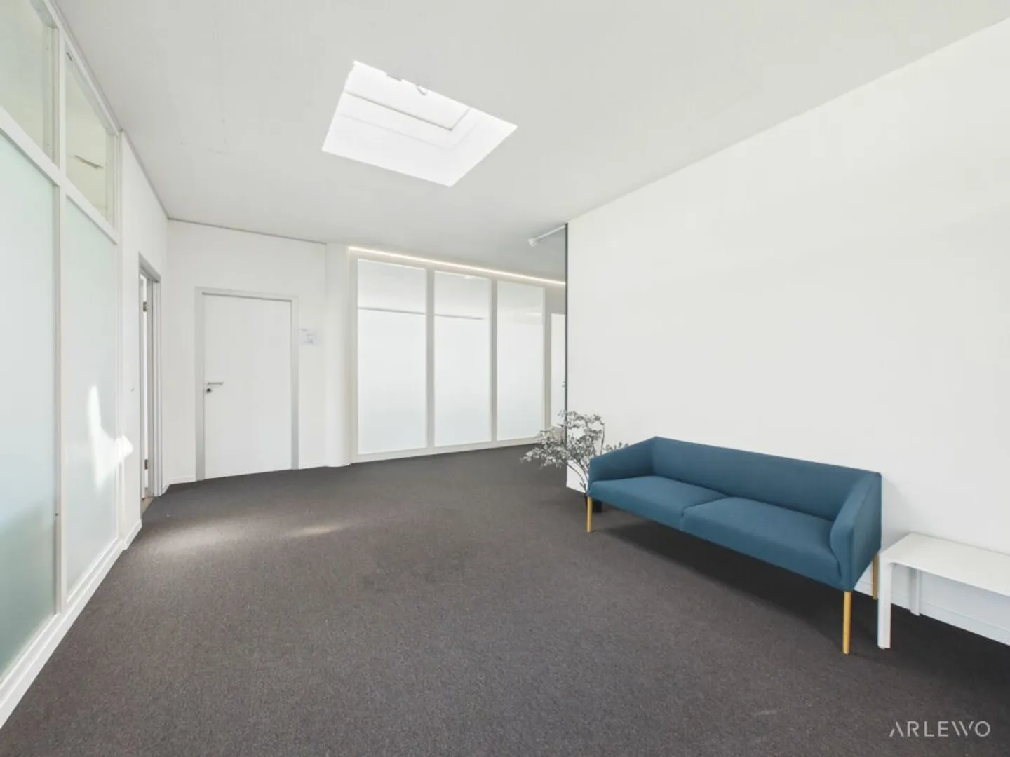 Ausgebaute Kleinfläche für Büro, Praxis oder stilles Gewerbe - Foto 10 von 13
