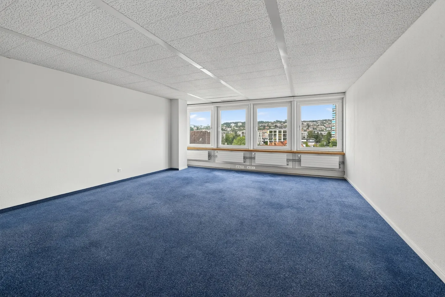 Attractive commercial space with flexible room concept in a central location - Photo 6 of 10