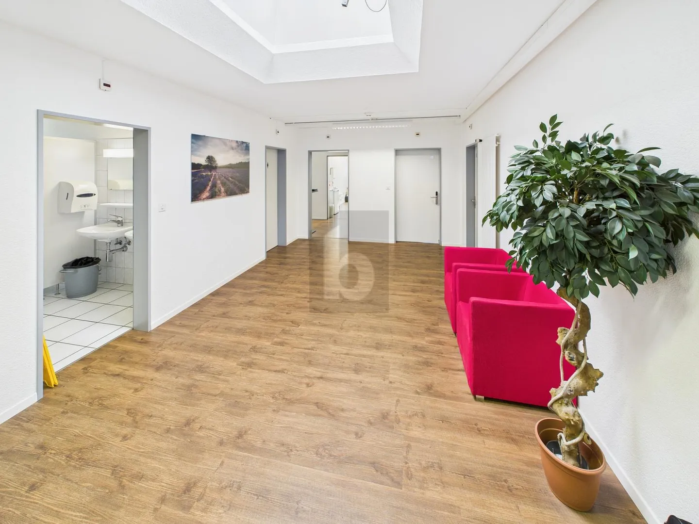 MODERNES BÜRO AN ZENTRALER LAGE 3.01 - Photo 1 of 6