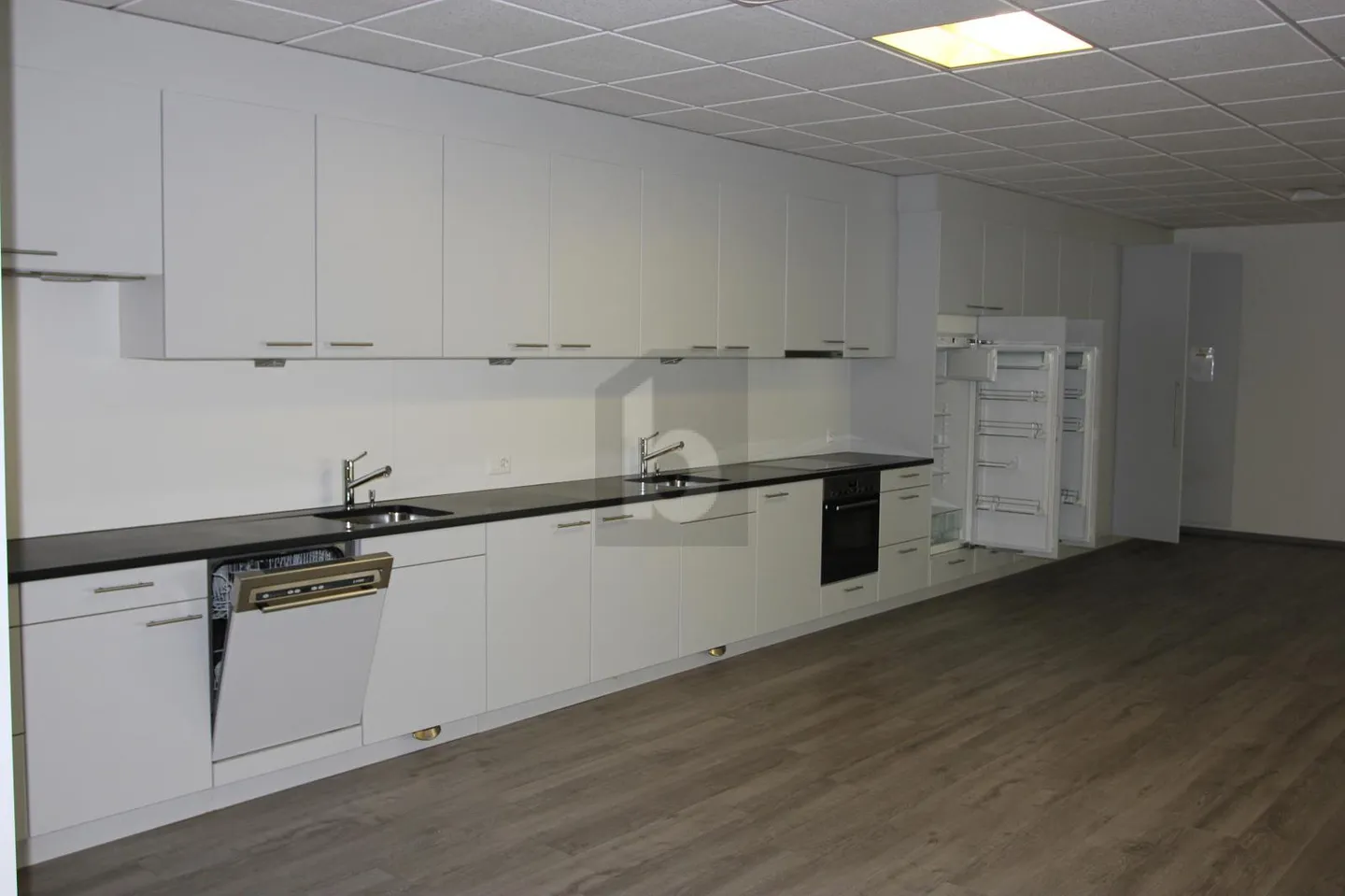ESPACE DE BUEAU MODERNE - Foto 5 von 6