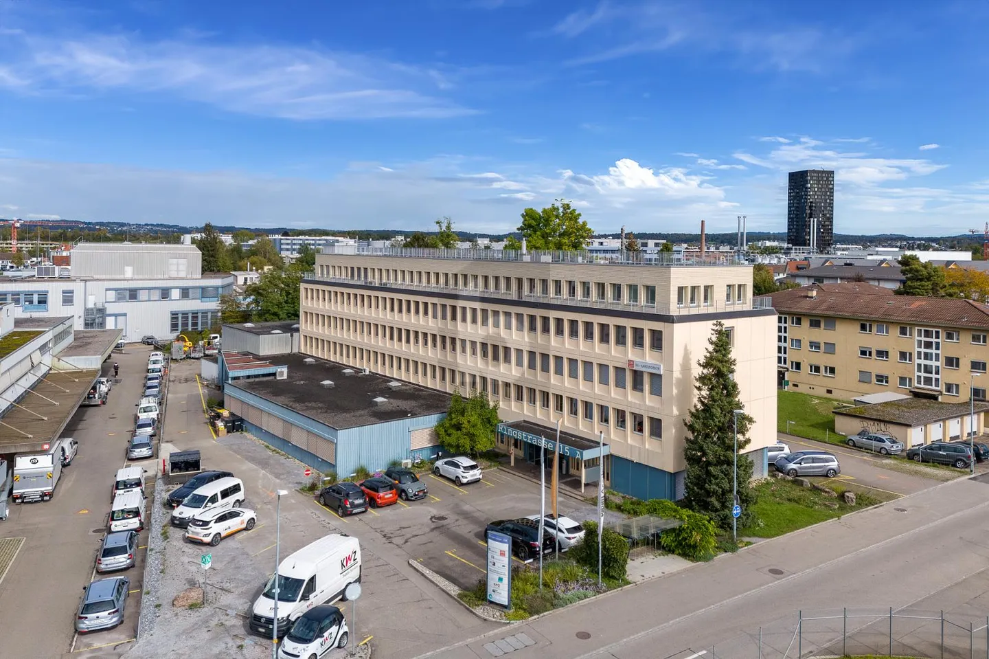 MODERNE RÄUME AN ZENTRALER LAGE - Photo 4 of 5