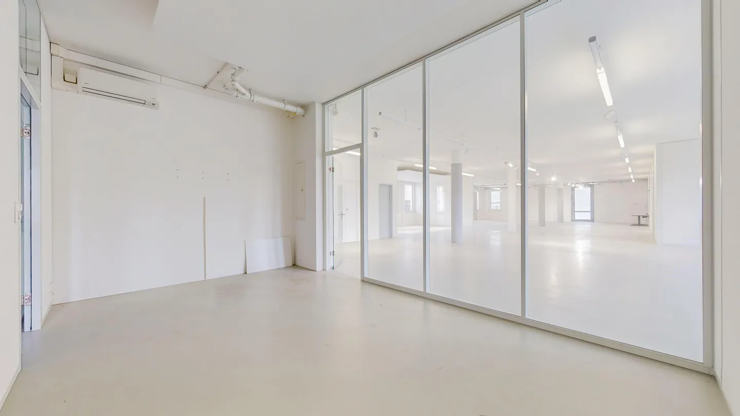 Büro in Reinach BL - Photo 2 of 3