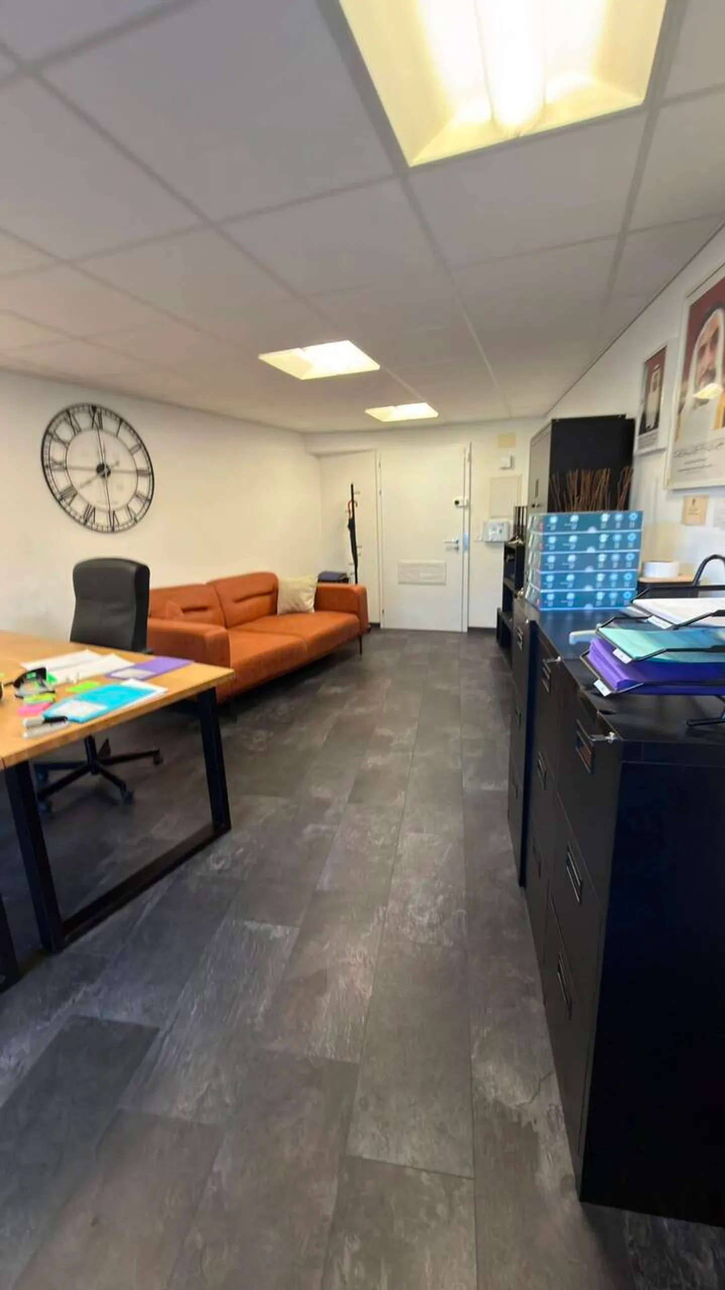 Optimal location - 37 m2 office - Lausanne train station - Photo 3 of 5