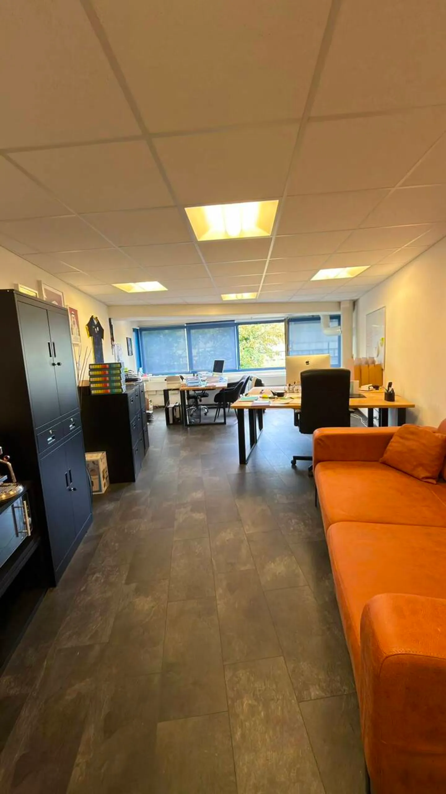 Optimal location - 37 m2 office - Lausanne train station - Photo 2 of 5