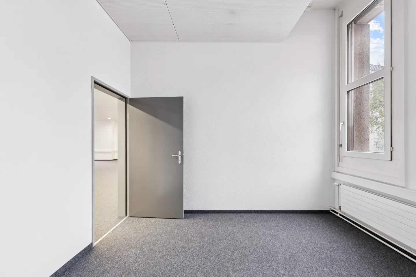 Commercial for rent - Photo 10 of 10
