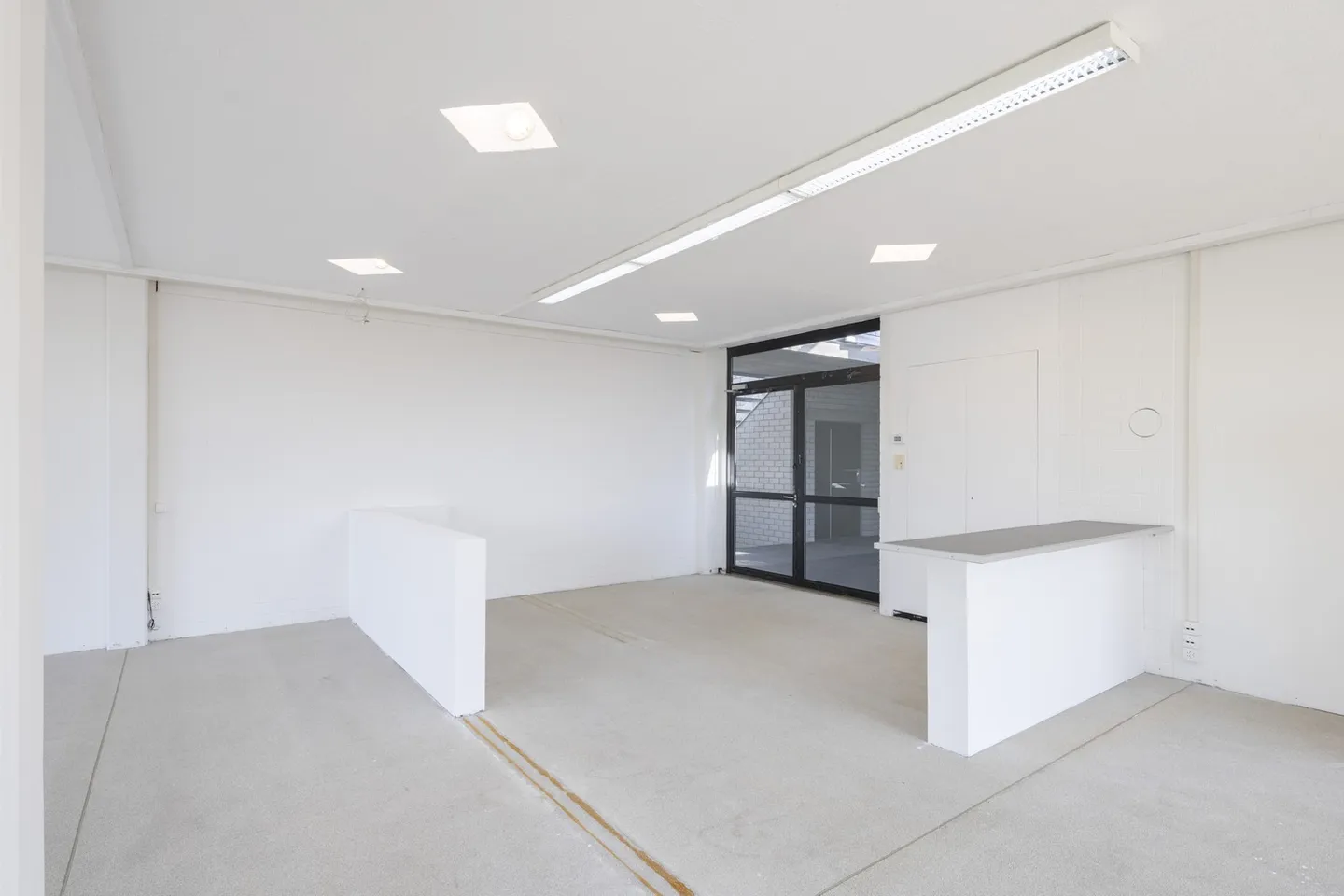 Ausgebaute und bezugsbereite Büro- und Gewerbeflächen - Photo 4 of 7