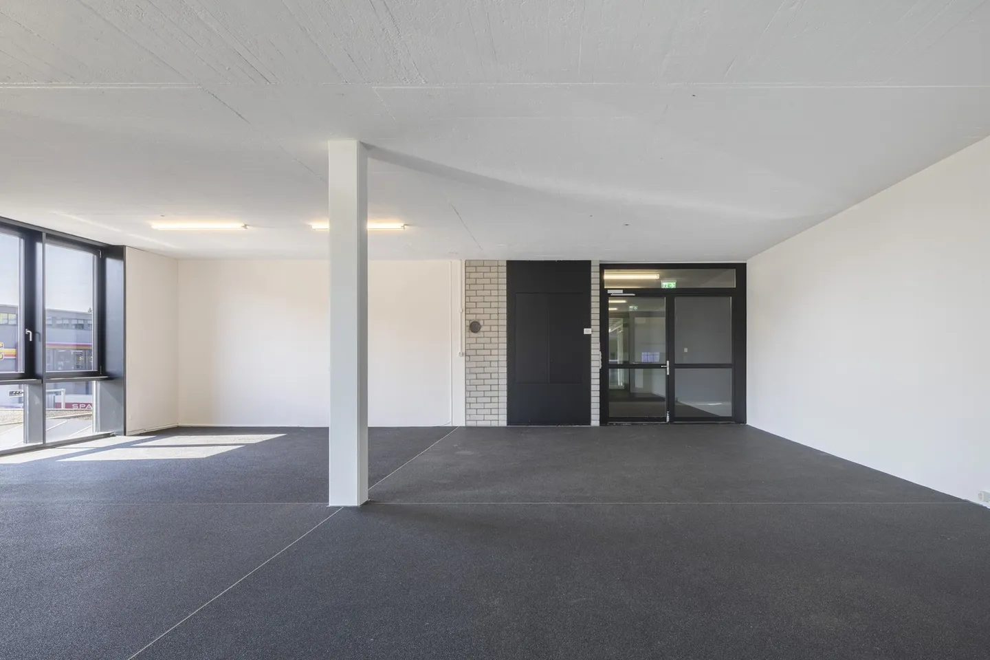 Ausgebaute und bezugsbereite Büro- und Gewerbeflächen - Photo 6 of 9