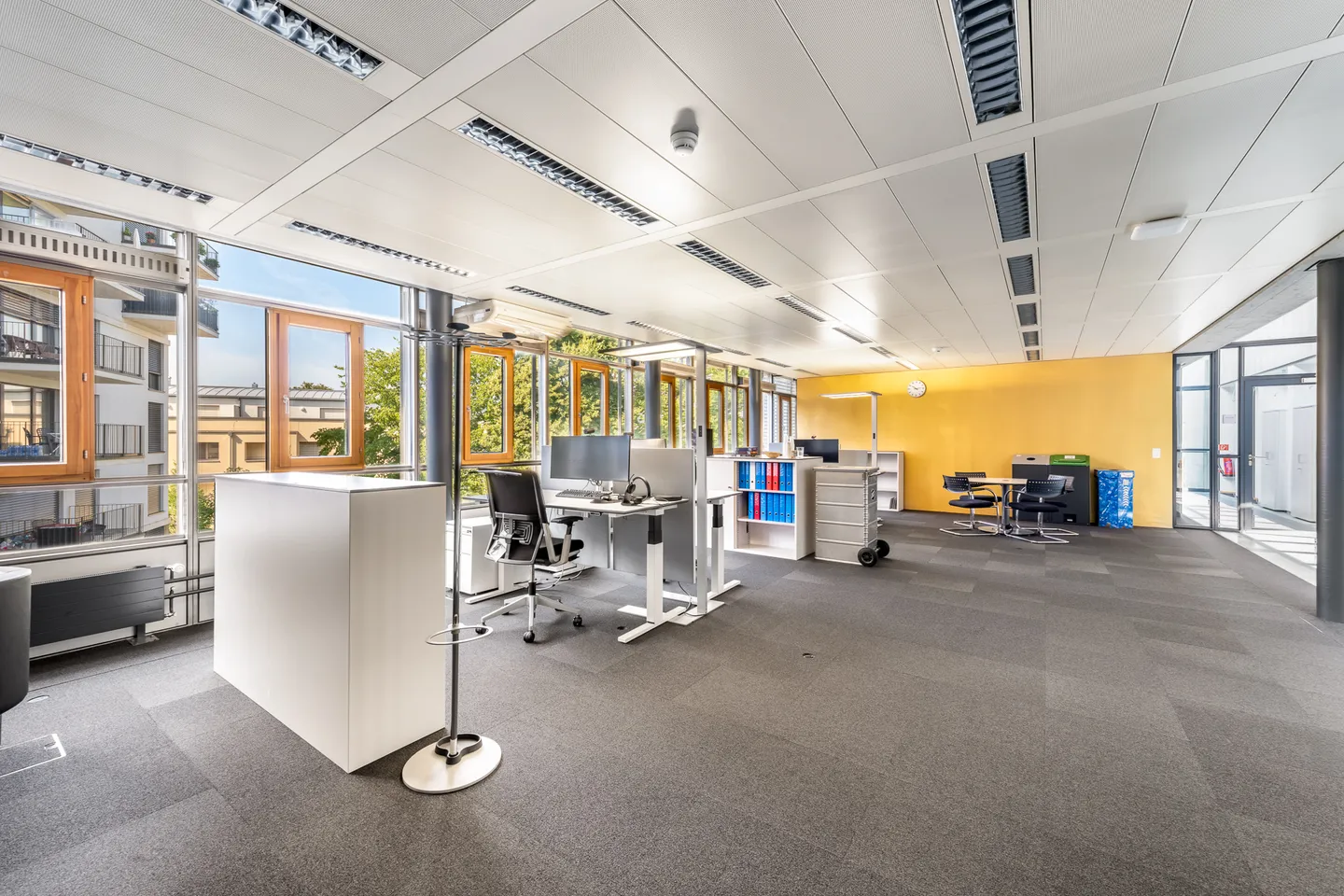 Repräsentative Bürofläche an zentraler Lage in Wohlen - Photo 5 of 12