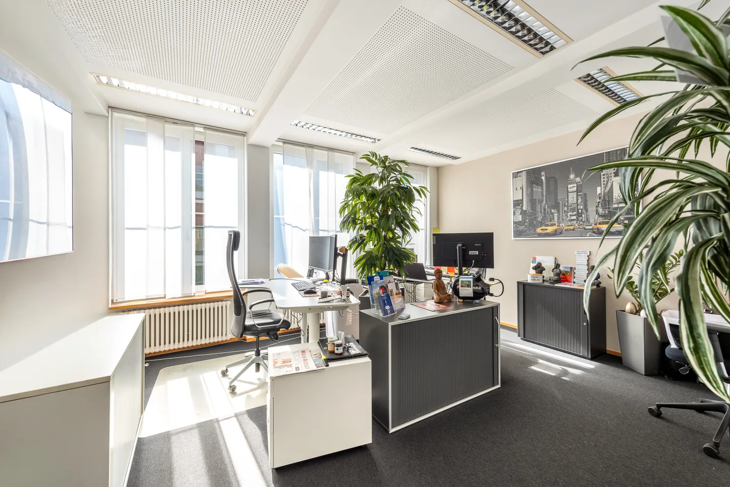 Repräsentative Bürofläche an zentraler Lage in Wohlen - Photo 7 of 12