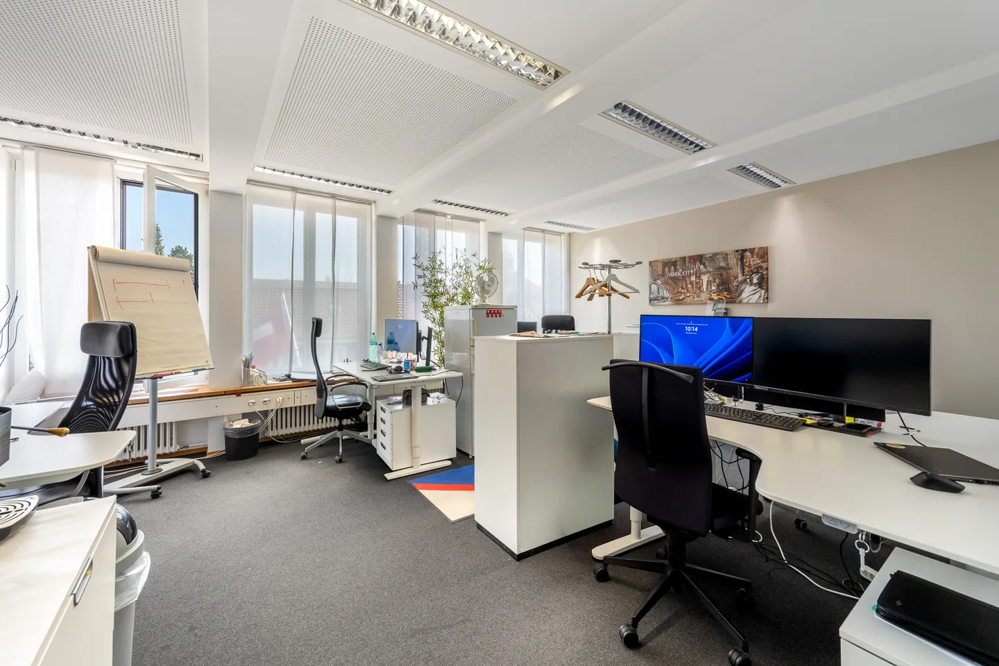 Repräsentative Bürofläche an zentraler Lage in Wohlen - Photo 9 of 12
