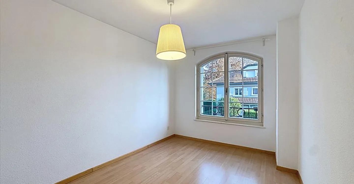 Bel appartement de 7 pièces avec jardin privatif - Photo 13 sur 13