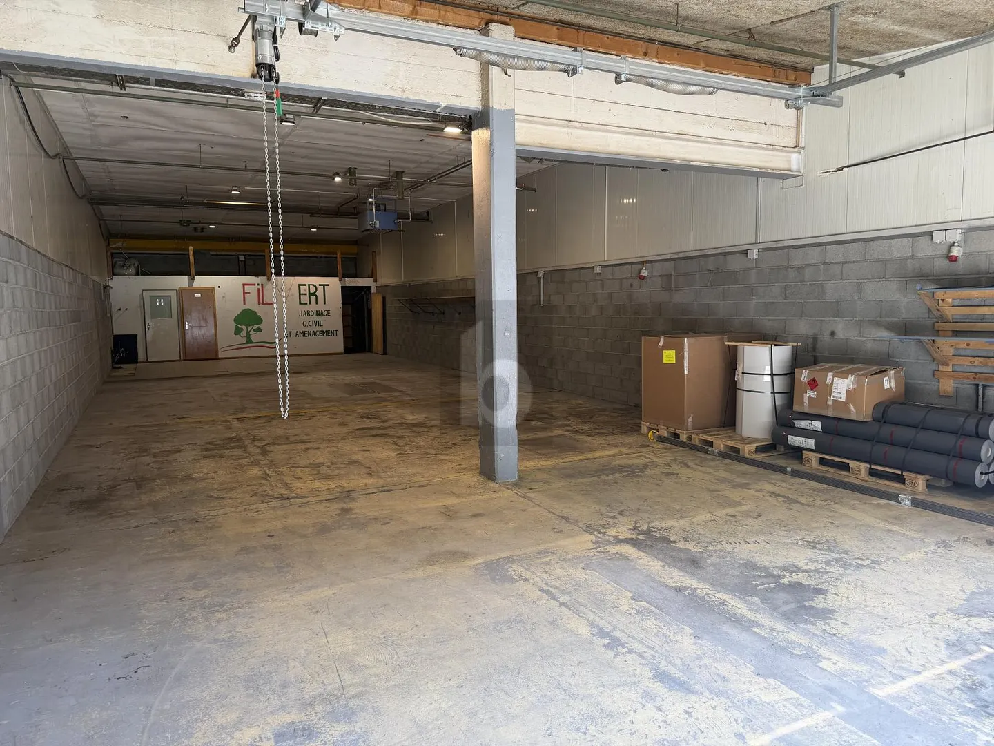 FONCTIONNEL ET FACILEMENT ACCESSIBLE - Photo 5 of 6