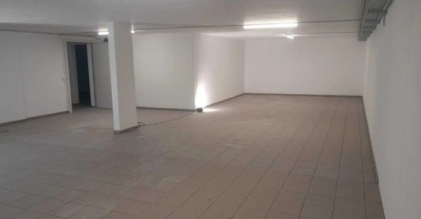 Espace de stockage - Photo 2 sur 6