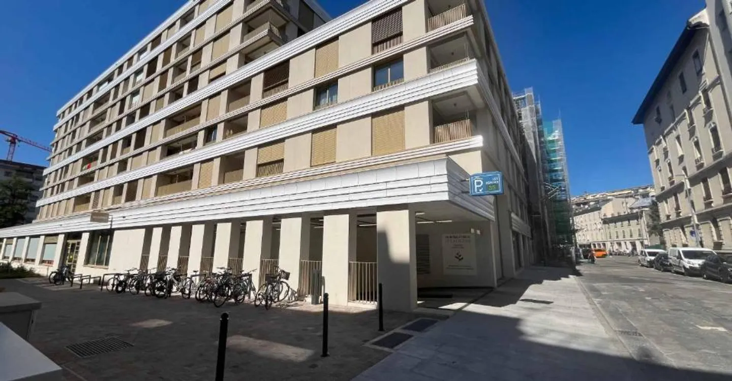 Arcade de 185 m2 - Projet neuf aux Acacias - Foto 4 von 8