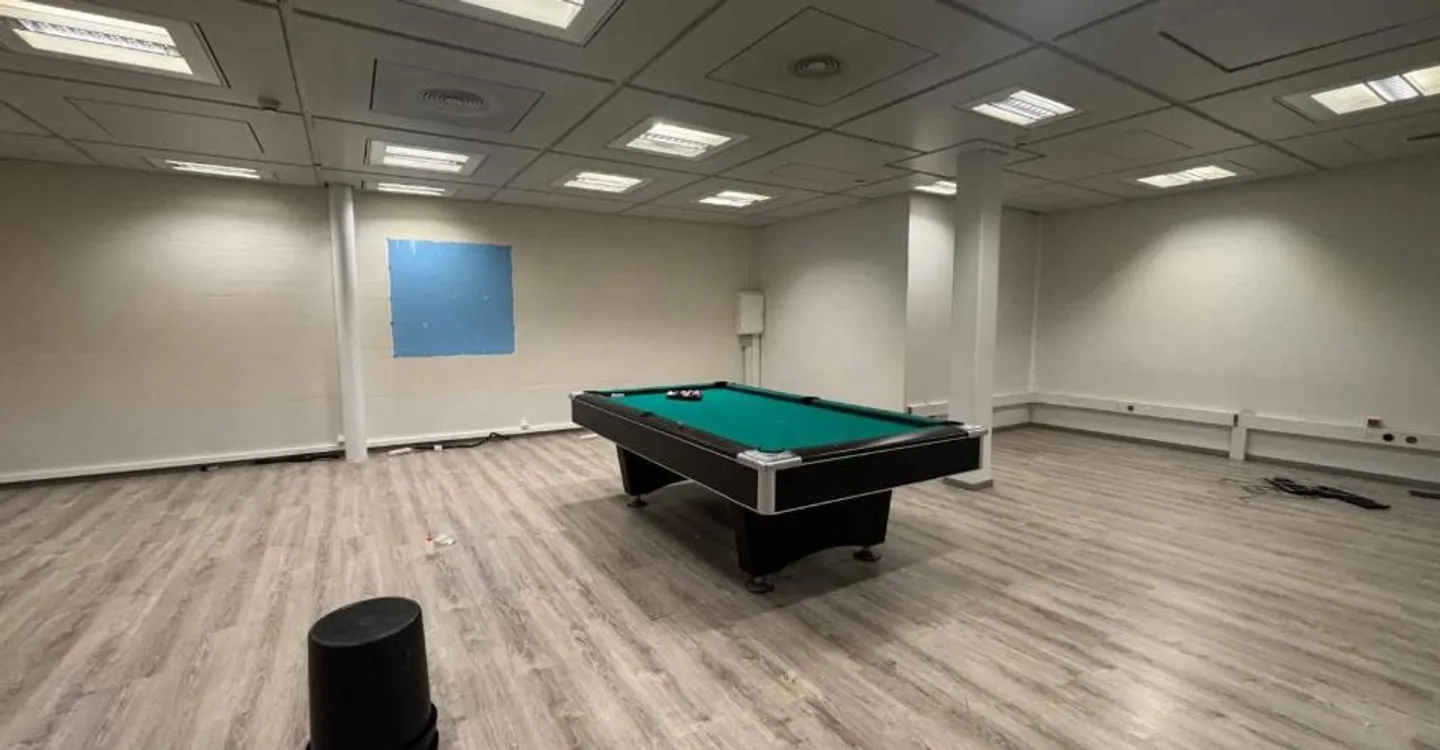 1 381 m² de bureaux à louer – modulables et divisibles à partir de 37 m² - Foto 7 di 12