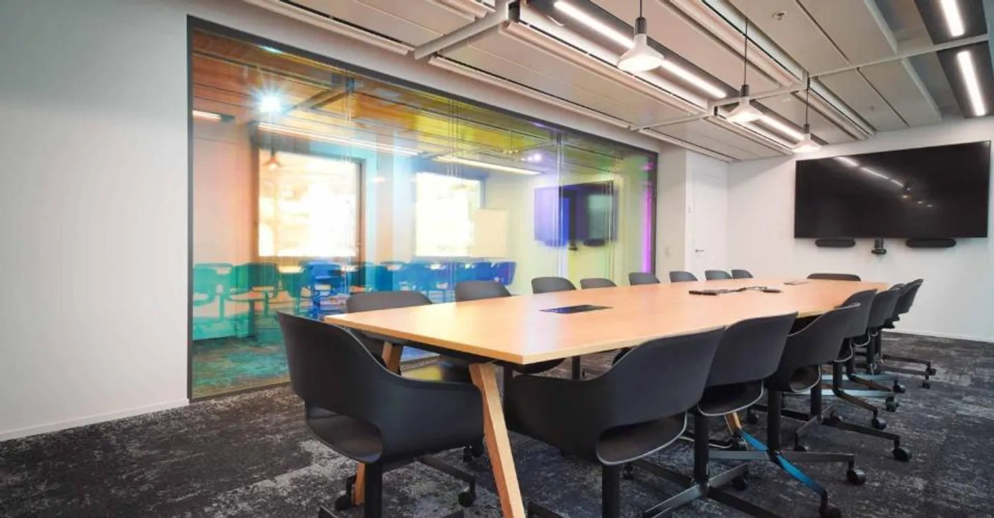 Bureaux de 115m2 à louer dans le complexe Octagon – Un cadre moderne et dynamique - Photo 3 of 6