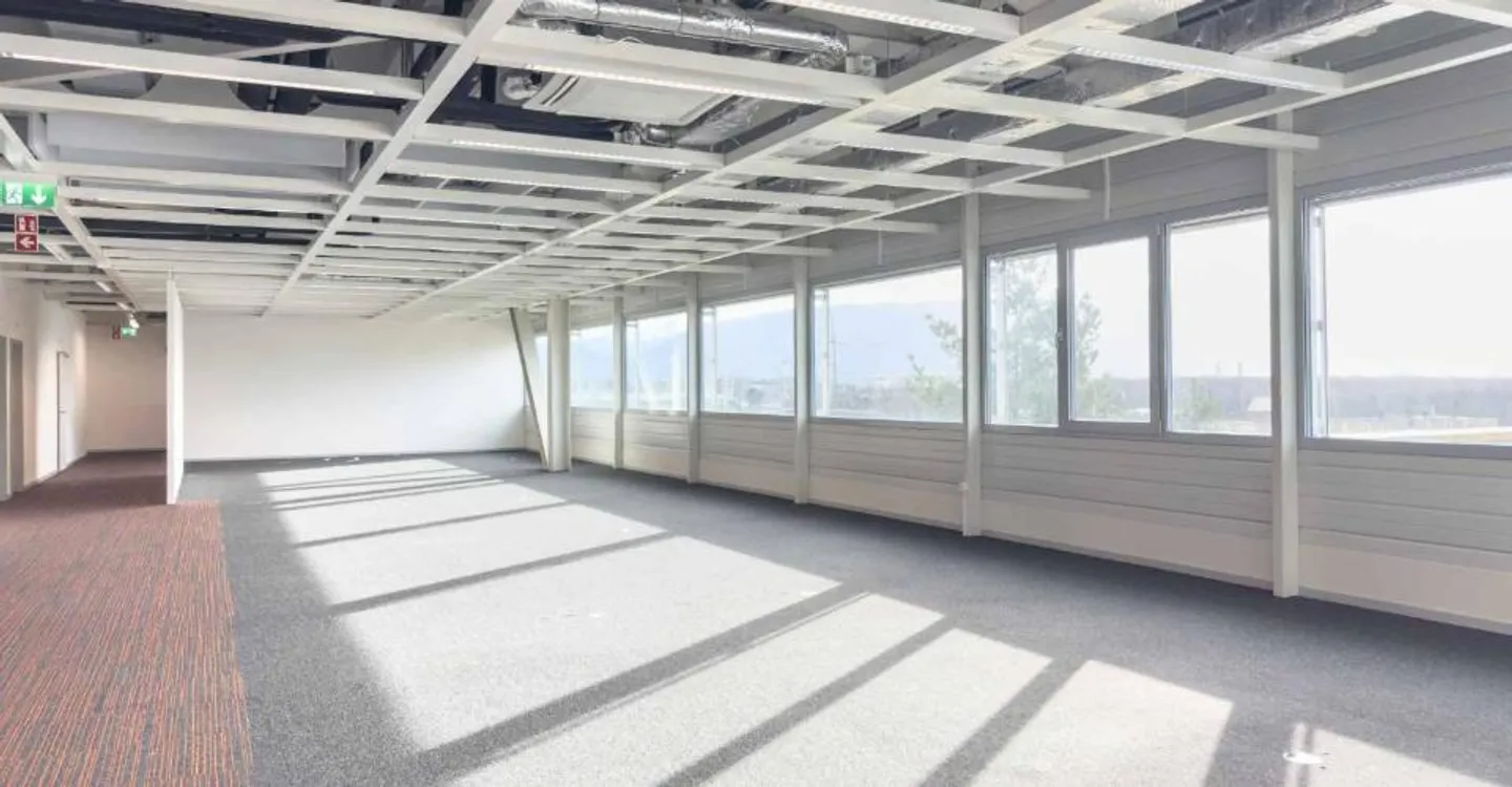 Vernier - Plateau de 5'000 m2 en attique - Immeuble IKEA - Photo 4 of 11