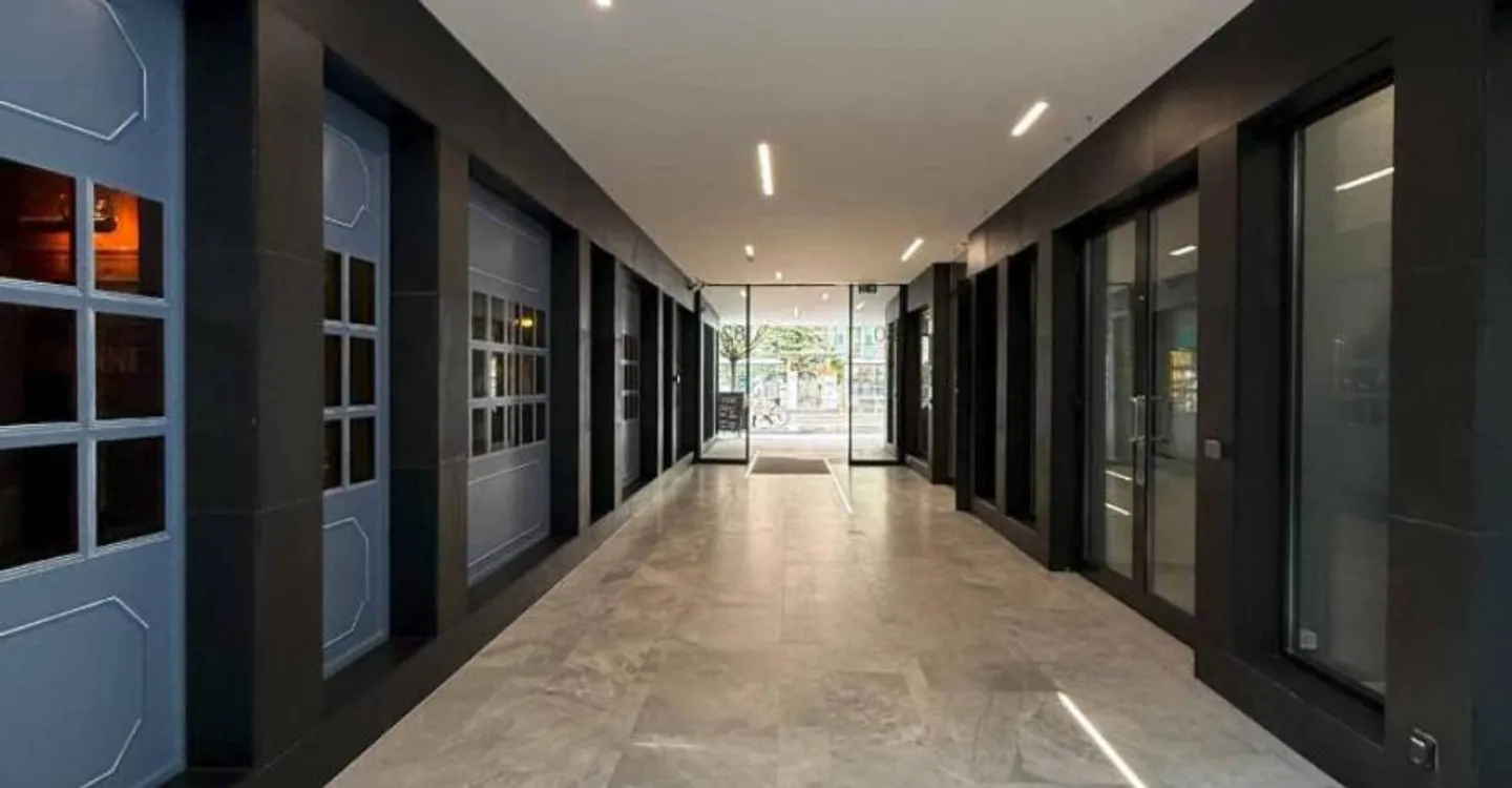 Magnificent space near Cornavin station - Photo 7 of 11