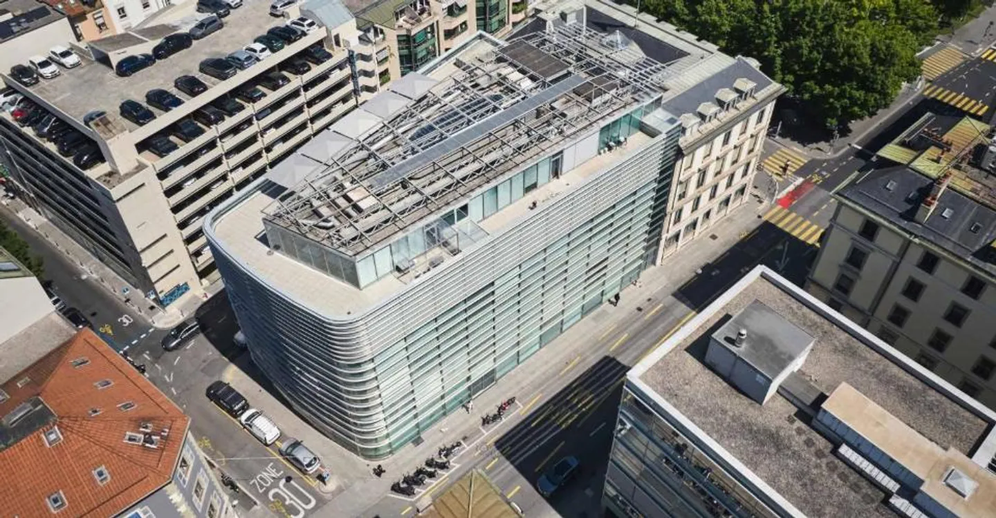 AlpesOne - Premium offices in the center of Geneva divisible from 762 m2 - Photo 4 of 13