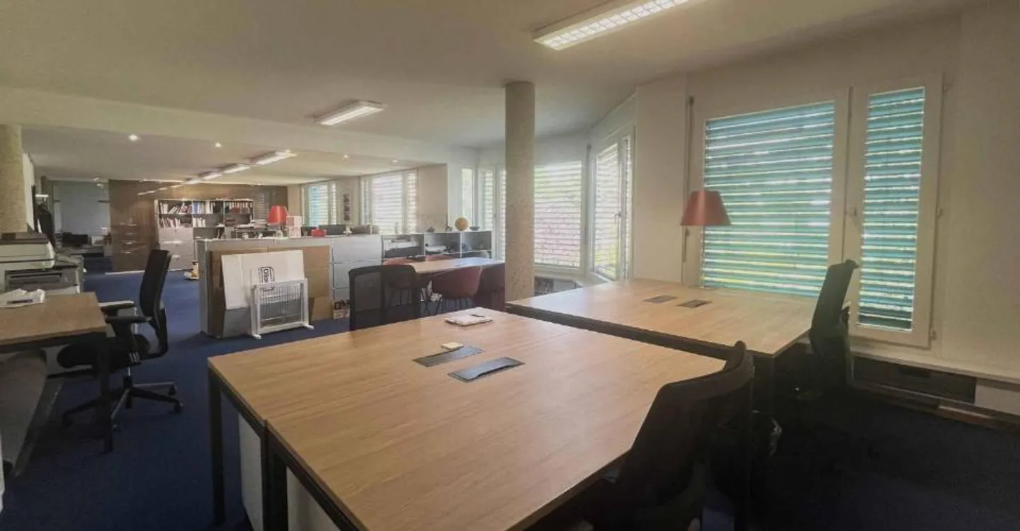 Bureaux administratifs meublés de 118 m² – Carouge - Photo 3 of 9