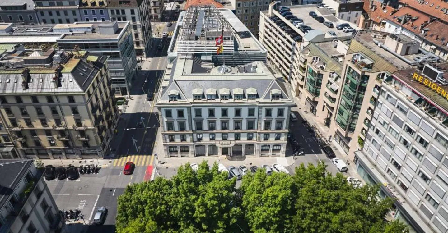 AlpesOne - Premium offices in the center of Geneva divisible from 762 m2 - Photo 6 of 13
