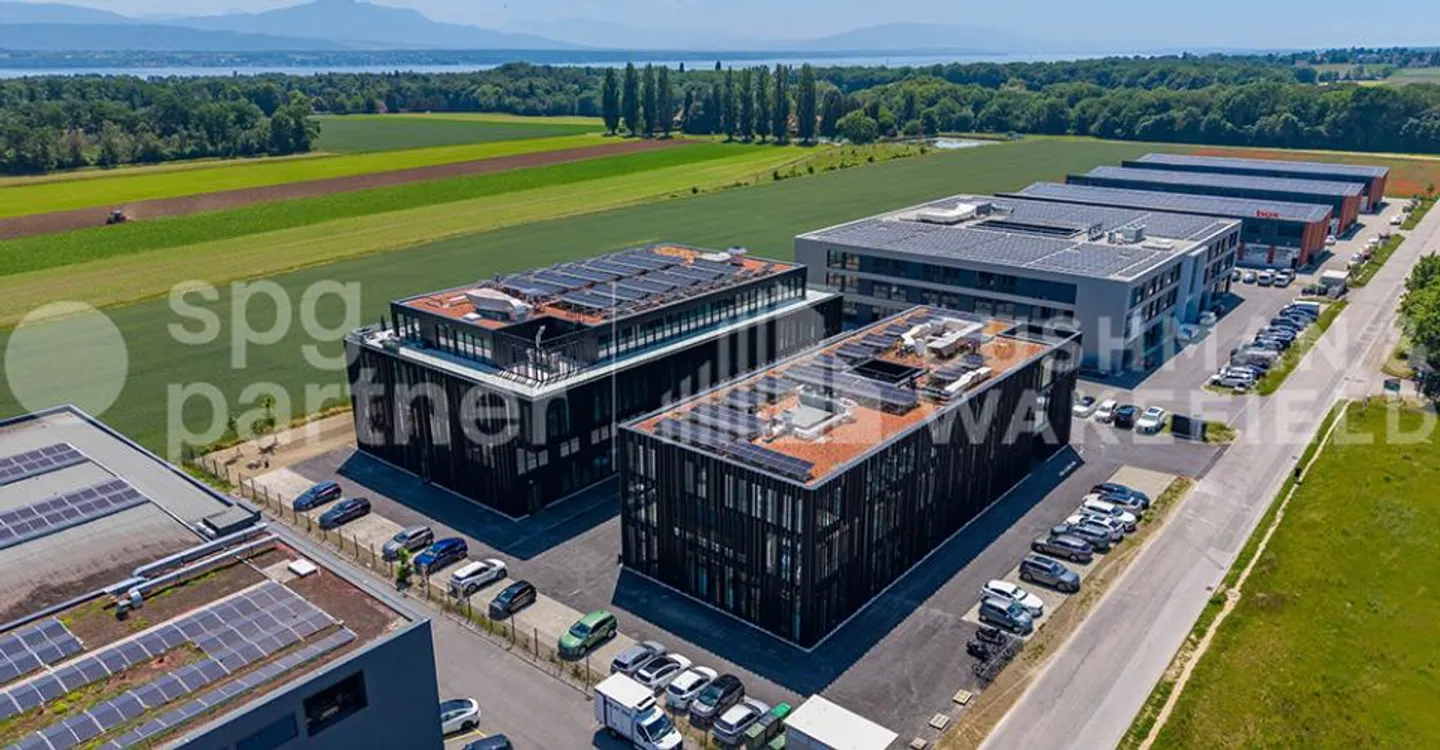Industries de précision - Laboratoires - R&amp;D - Administration - Avouillons 15B-C - Photo 9 sur 11
